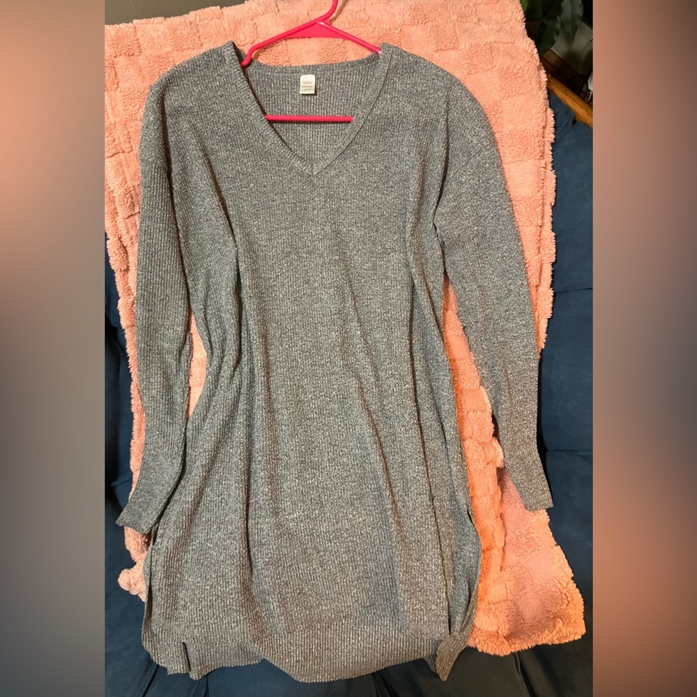 Elegant Gray V-Neck Sweater Dress